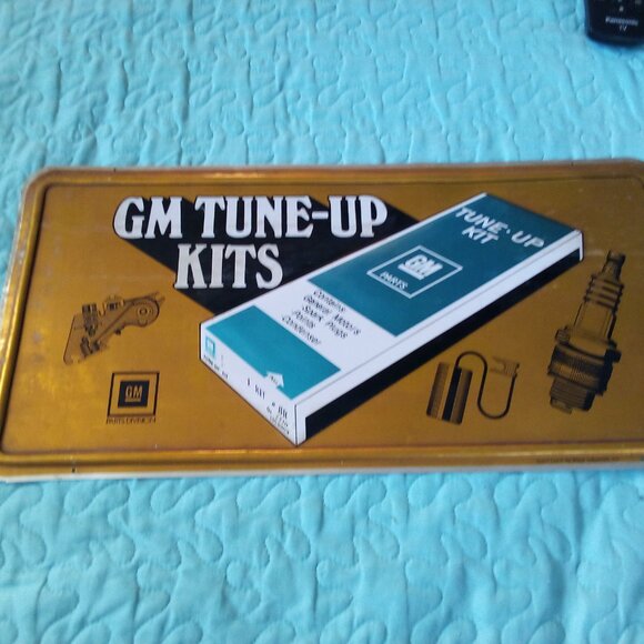 GM Tune-Up Kits Sign - Picture 3 of 4